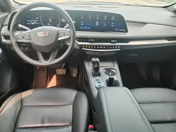 Cadillac XT4 2024