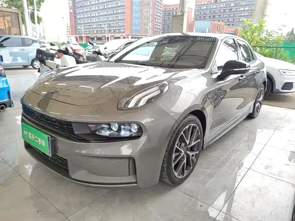 Lynk & Co 03 2022