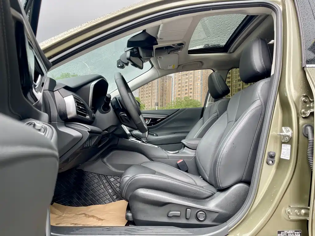 Subaru Outback 2023 — фото 9