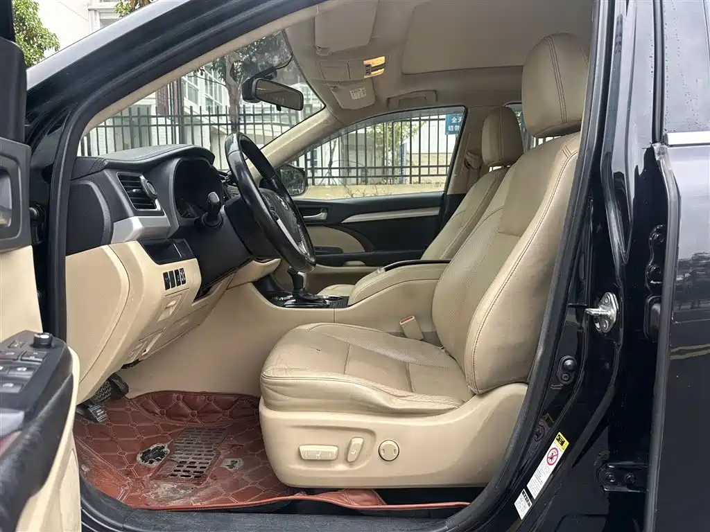 Toyota Highlander 2016 — фото 17