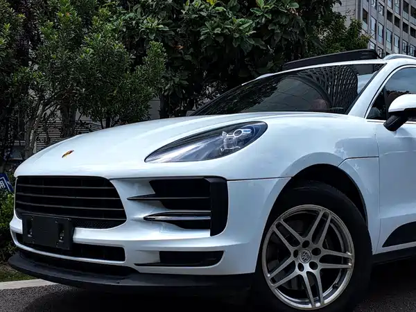 Porsche Macan 2020