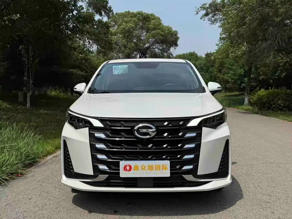 GAC Motor Trumpchi M6 2022 — фото 2