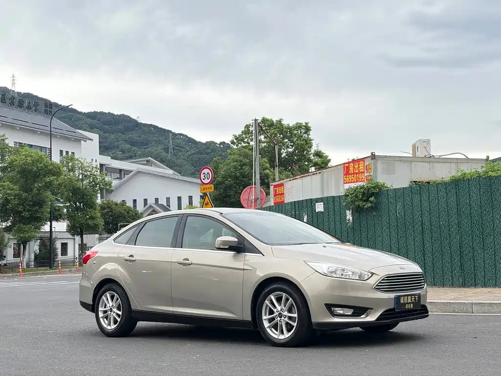 Ford Focus 2016 — фото 4