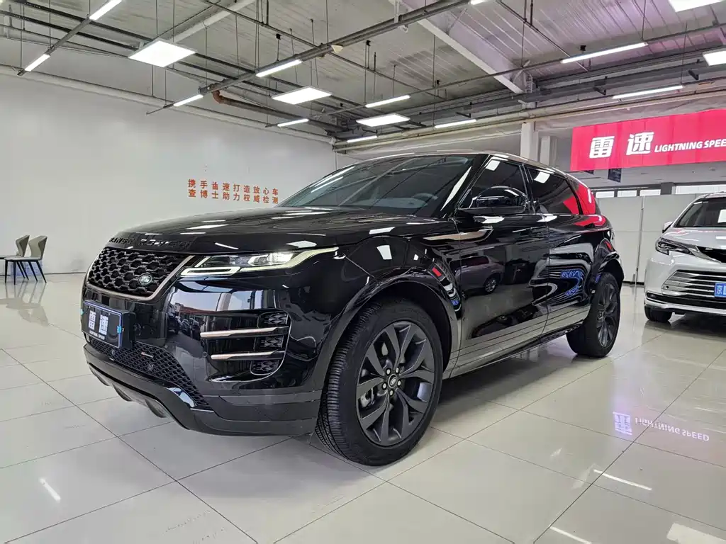 Land Rover Range Rover Evoque 2024 — фото 1