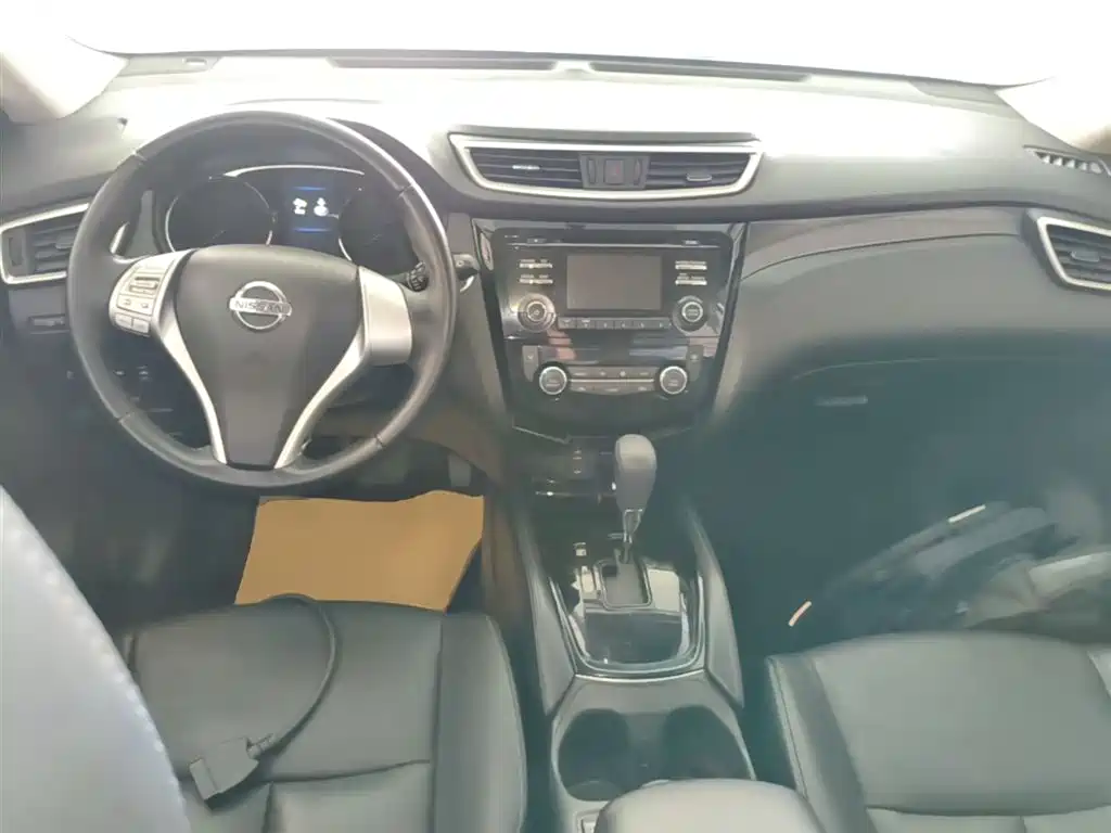 Nissan X-Trail 2015 — фото 10