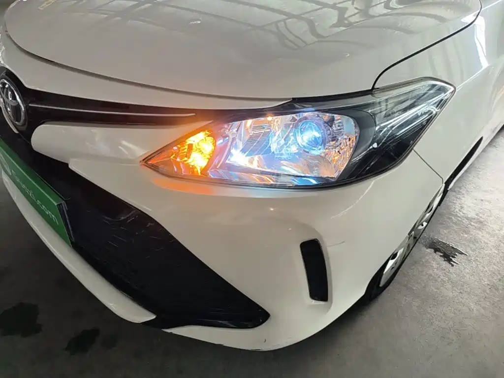 Toyota Vios FS 2017 — фото 24