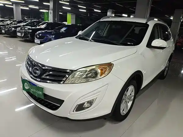 GAC Trumpchi GS5 2015