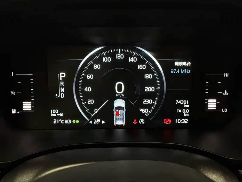 Volvo XC60 2018 — фото 15