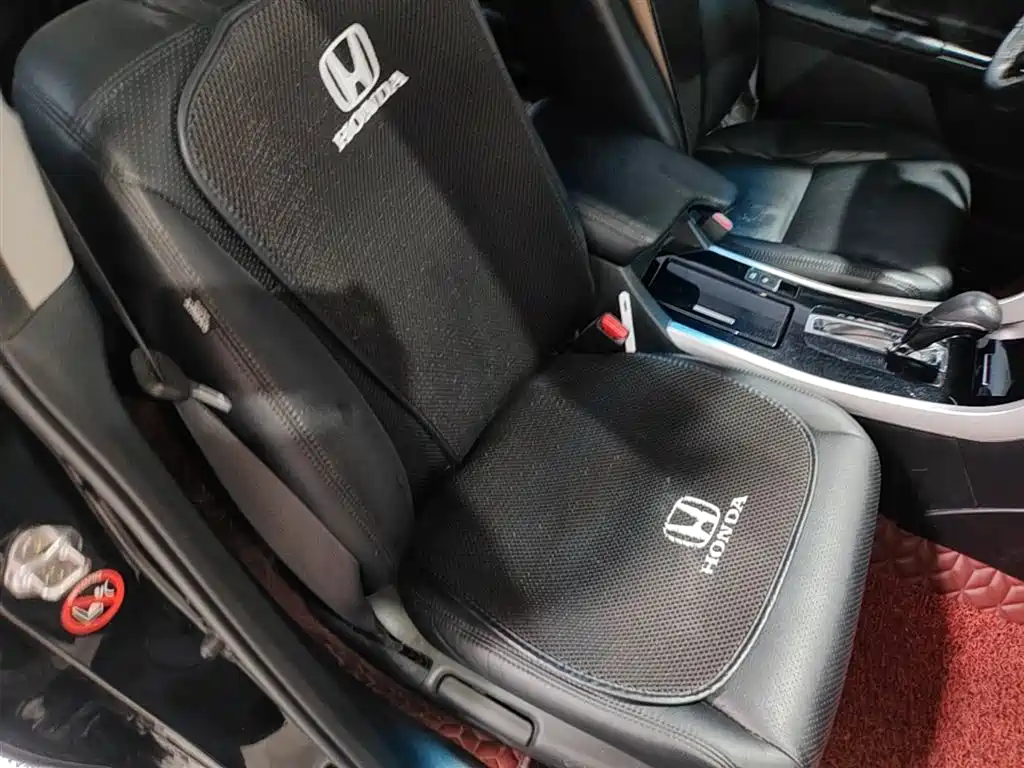 Honda Accord 2016 — фото 25
