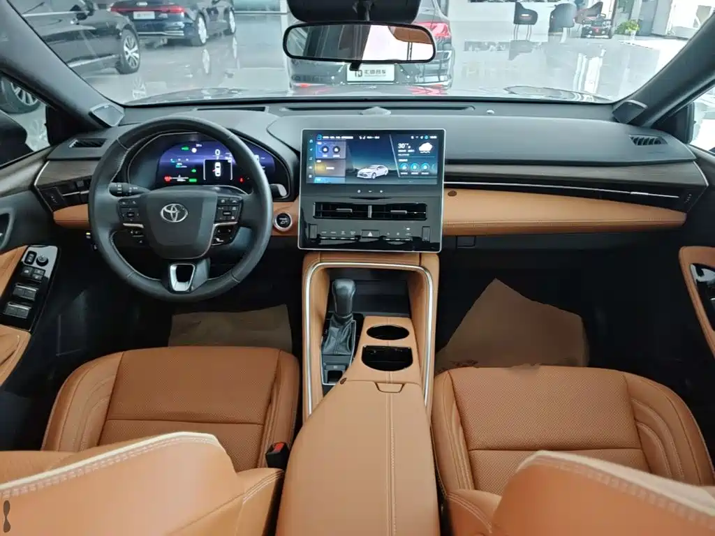 Toyota Avalon 2024 — фото 10