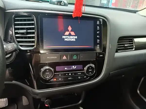 Mitsubishi Outlander 2019