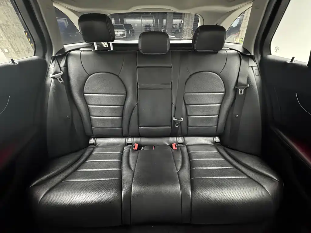 Mercedes-Benz C-Class 2021 — фото 17