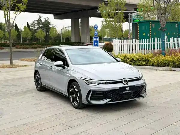 Volkswagen Golf 2026