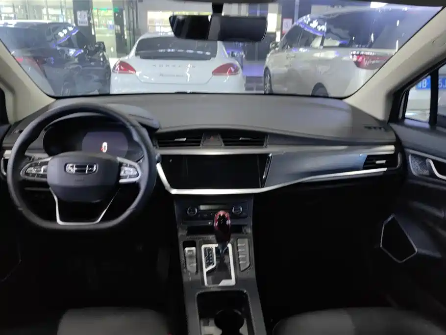Geely Emgrand GS 2020 — фото 12