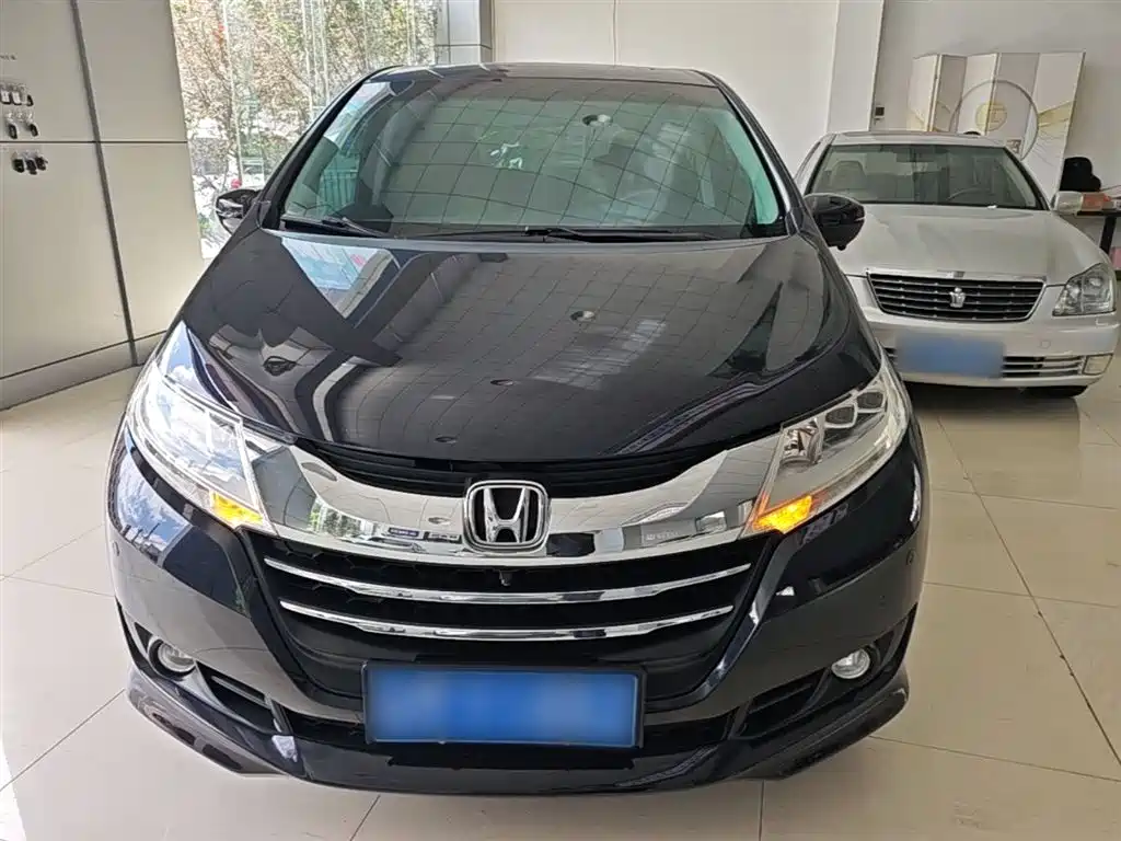 Honda Odyssey 2018 — фото 3