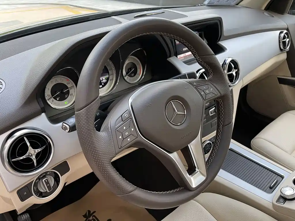 Mercedes-Benz GLK-Class 2012 — фото 10