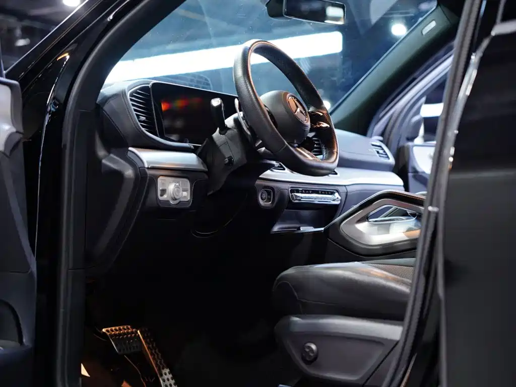 Mercedes-Benz GLE Coupe AMG 2023 — фото 15