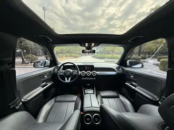Mercedes-Benz GLB 2021