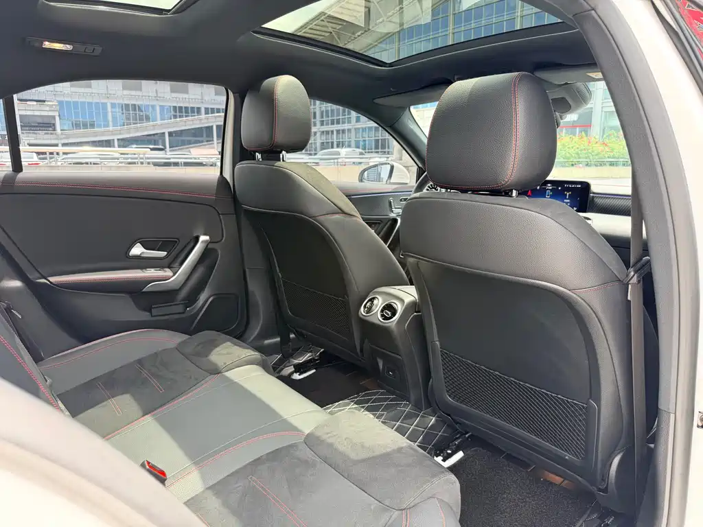 Mercedes-Benz A-Class 2025 — фото 14