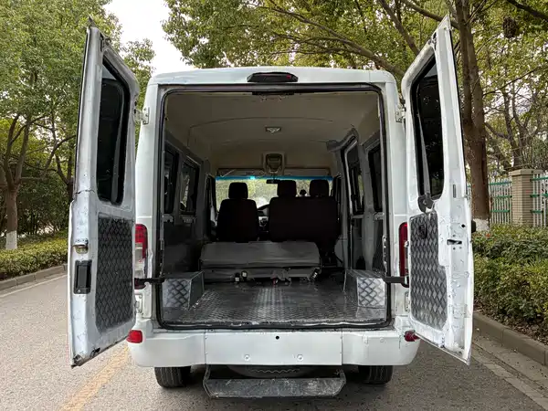 Iveco Bodhi 2016