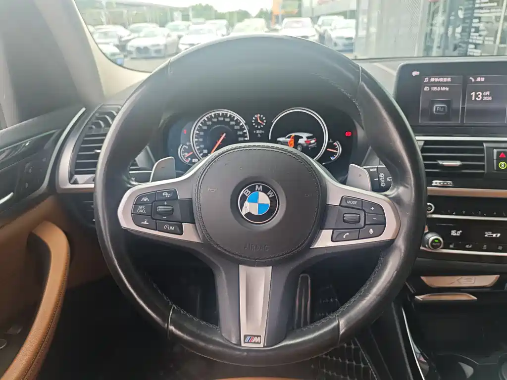 BMW X3 2018 — фото 11