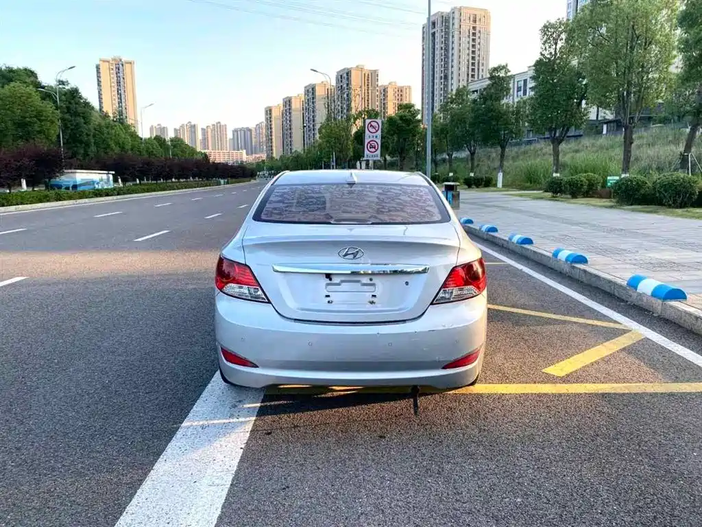 Hyundai Verna 2013