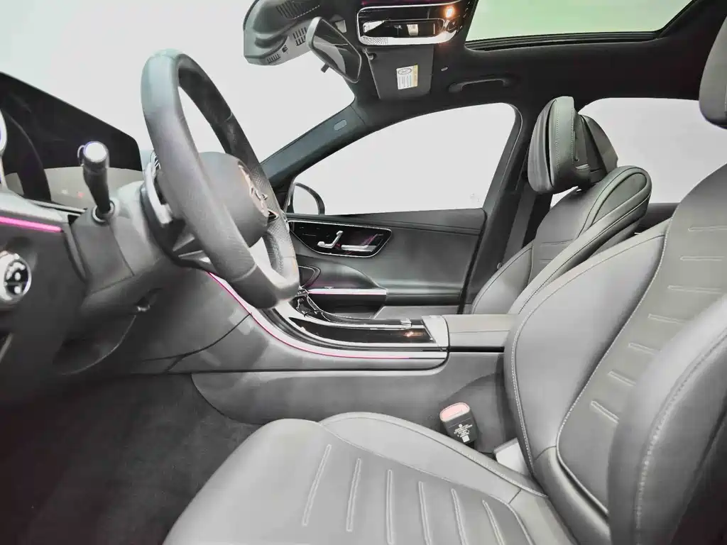 Mercedes-Benz C-Class 2024 — фото 36