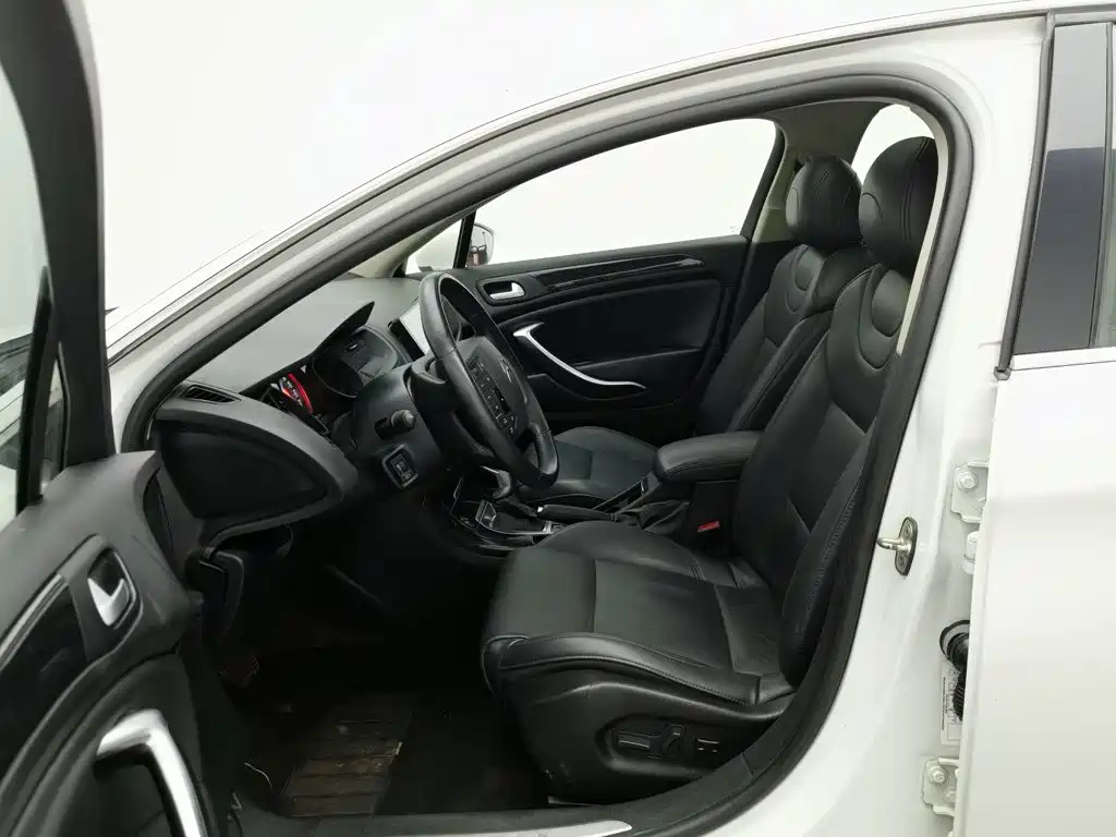 Citroën C5 2014 — фото 10