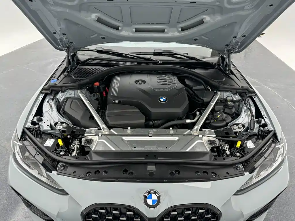 BMW 4 Series 2025 — фото 20