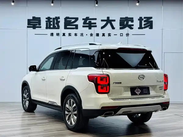 GAC Trumpchi GS8 2017