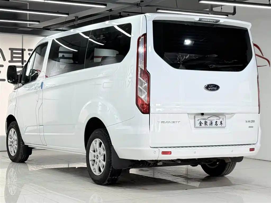Ford Tourneo 2021 — фото 4