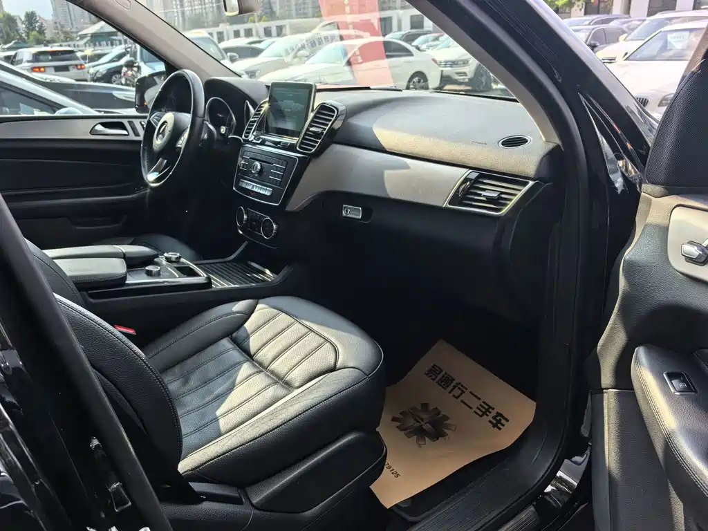 Mercedes-Benz GLE 2015
