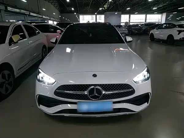 Mercedes-Benz C-Class 2025