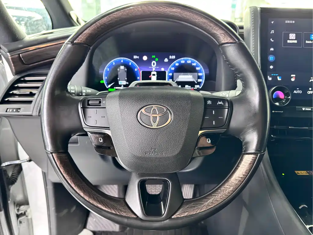 Toyota Alphard 2024 — фото 9