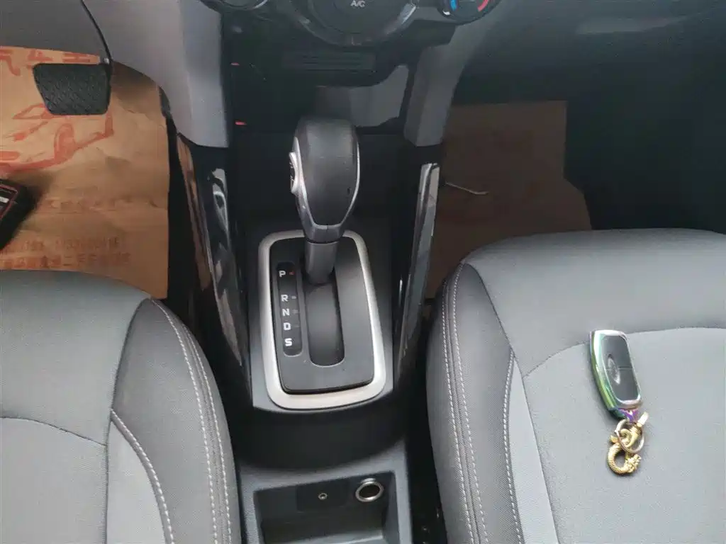Ford Ecosport 2017 — фото 14