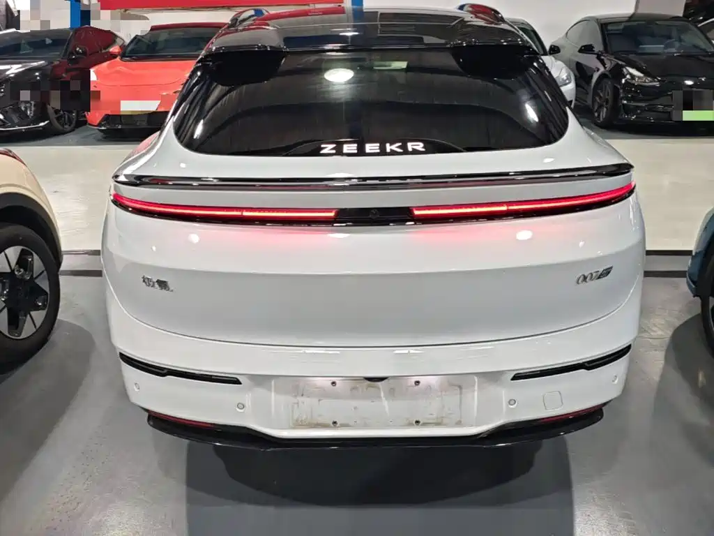 Zeekr 007 GT 2025