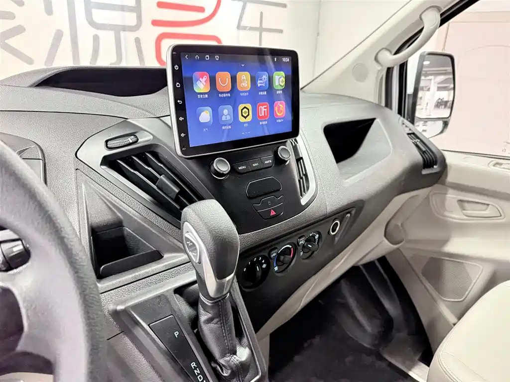 Ford Tourneo 2021 — фото 10