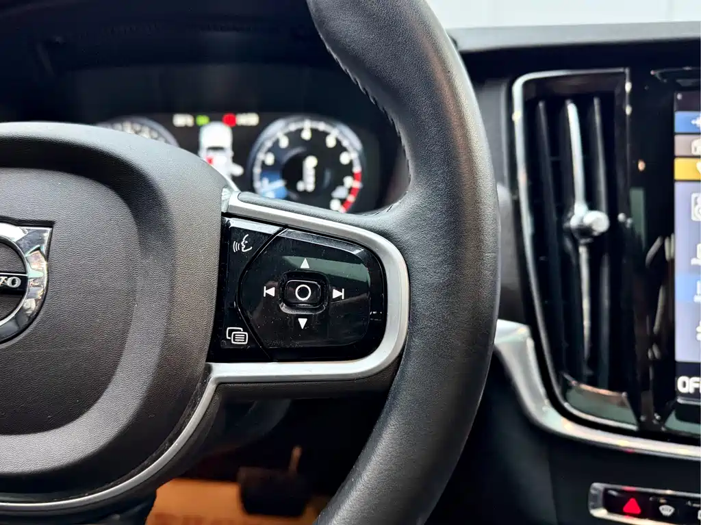 Volvo V90 2019 — фото 19