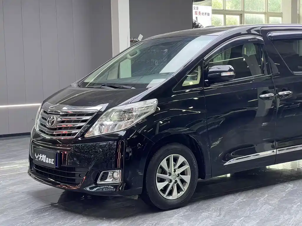 Toyota Alphard 2013 — фото 7