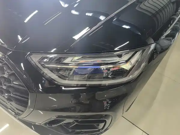 Audi Q5L 2023