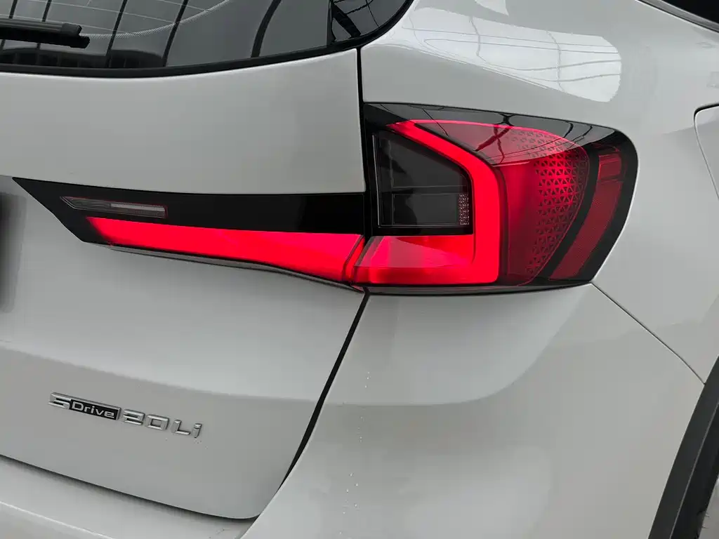 BMW X1 2023 — фото 8