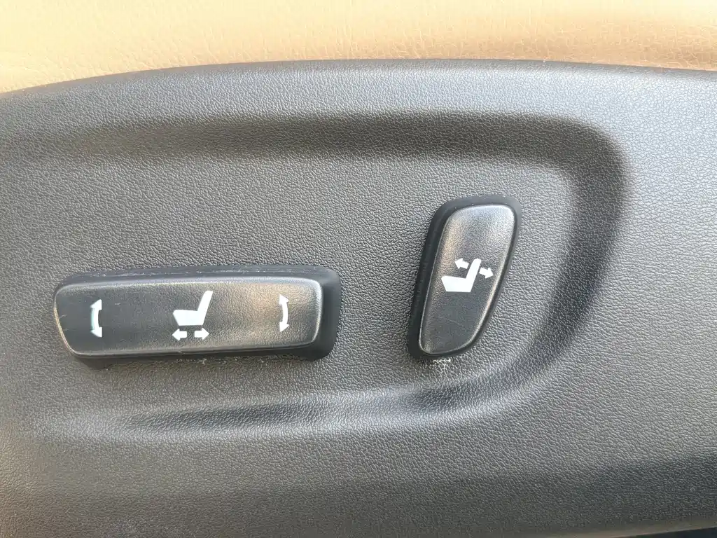 Toyota RAV4 2015 — фото 20