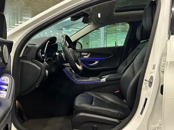 Mercedes-Benz C-Class 2021