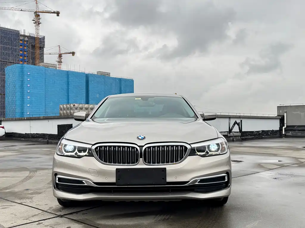 BMW 5 Series 2020 — фото 2
