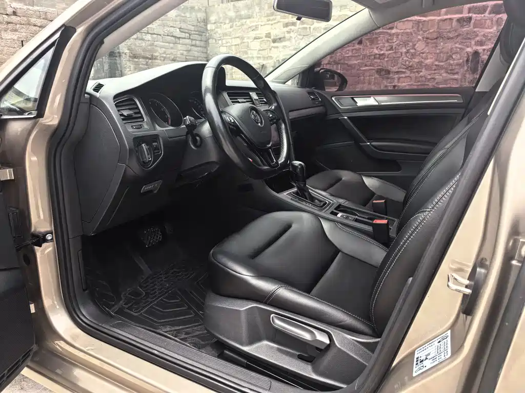 Volkswagen Golf 2015