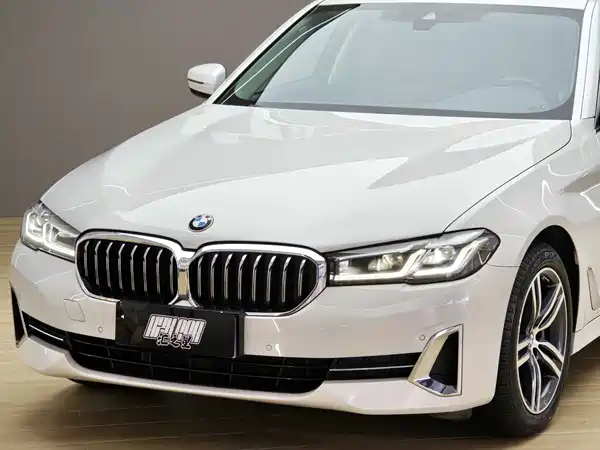BMW 5 Series 2023