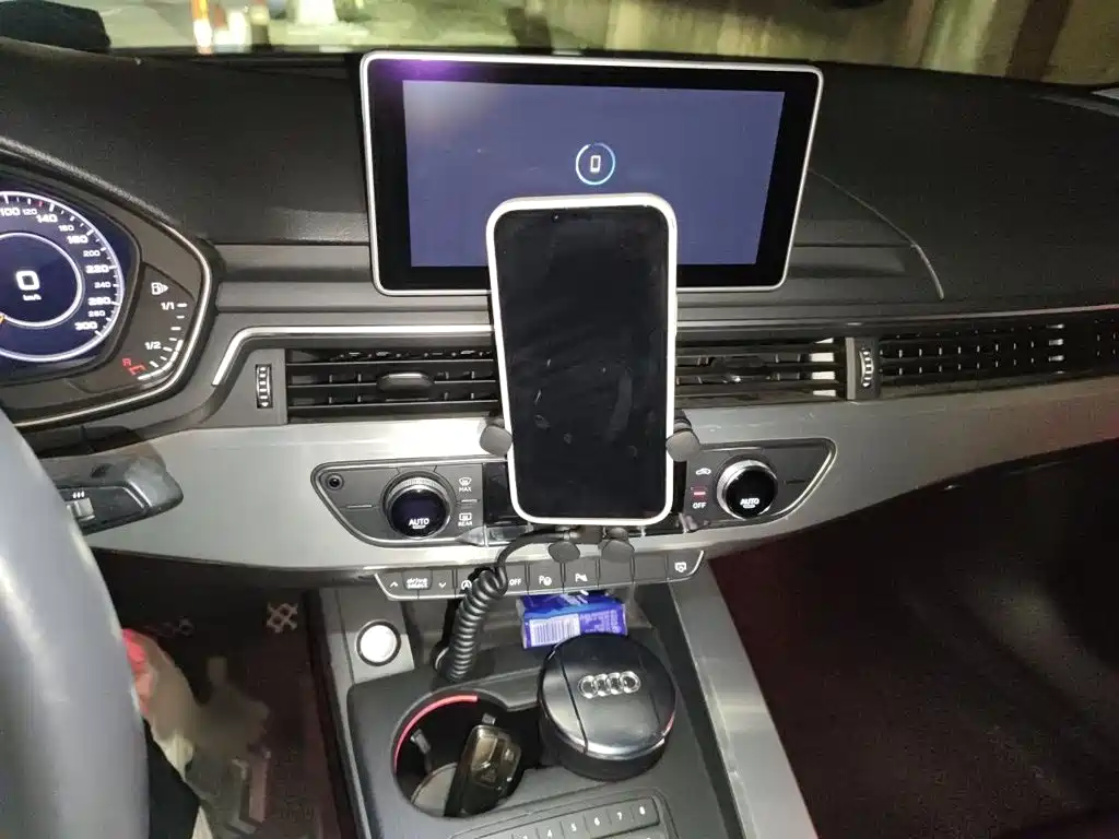 Audi A4L 2019