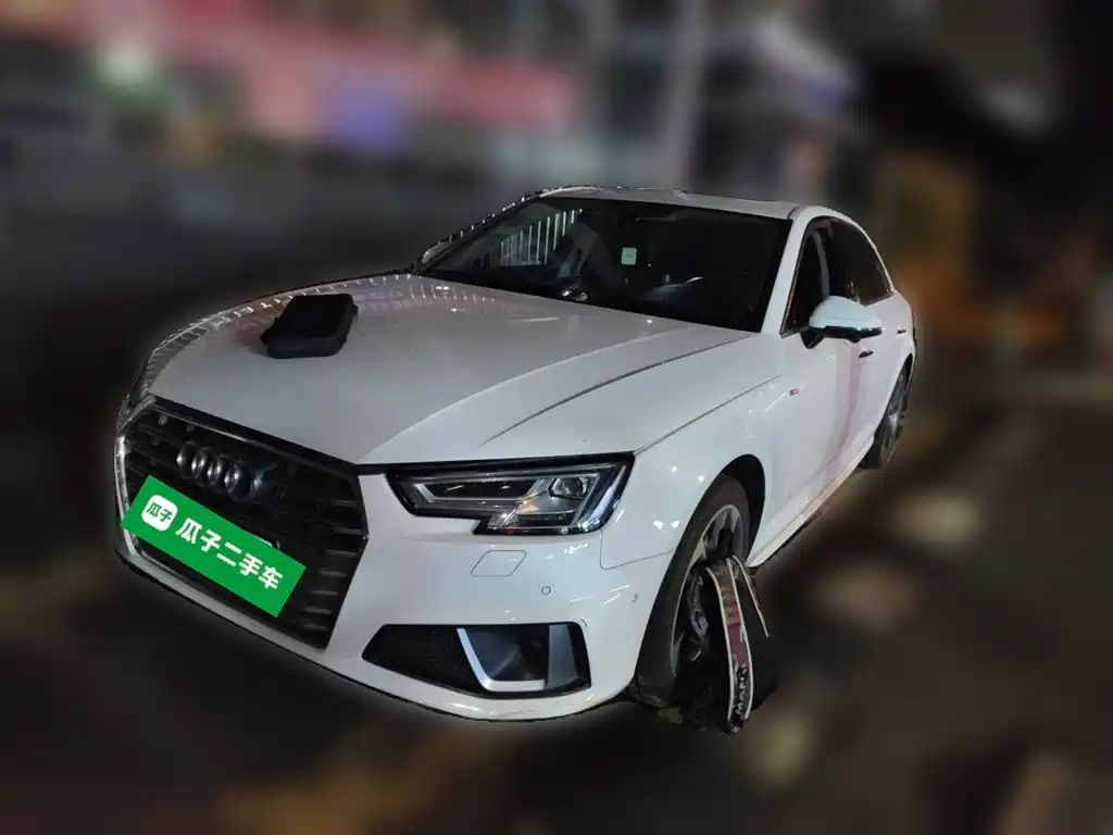 Audi A4L 2019