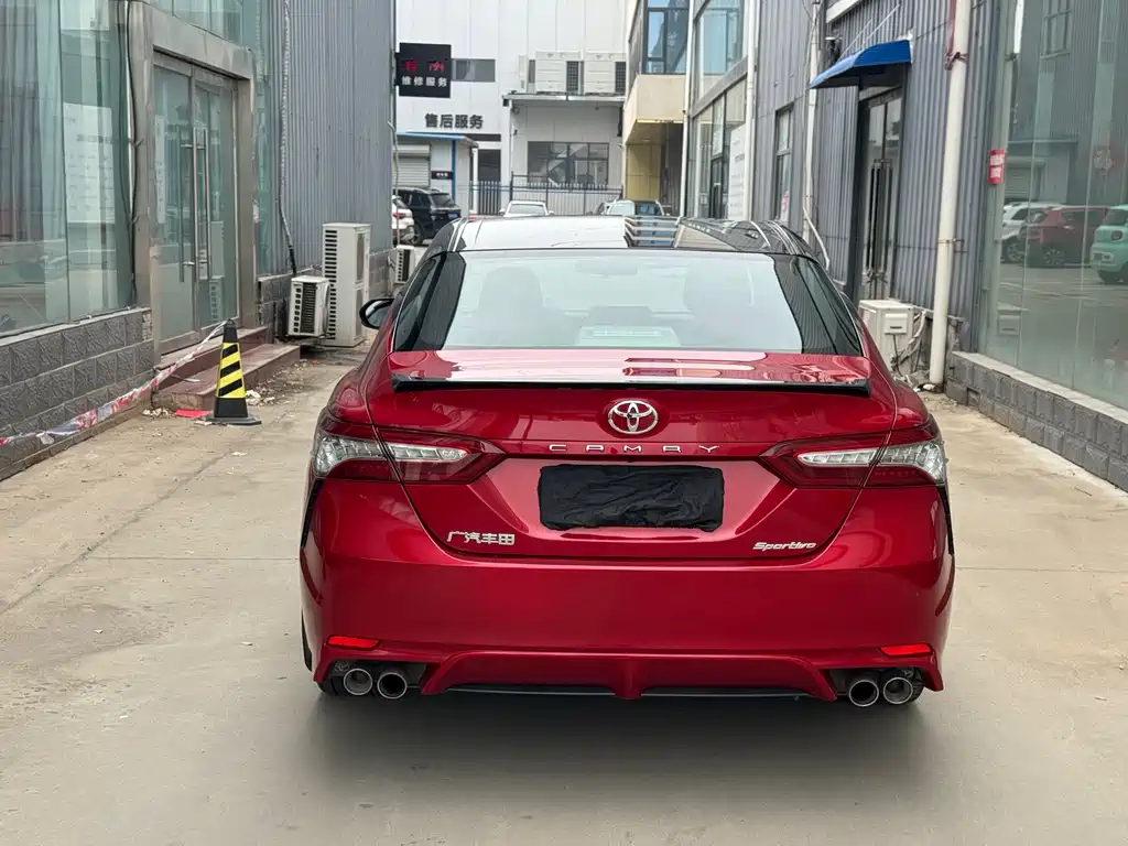 Toyota Camry 2020 — фото 5
