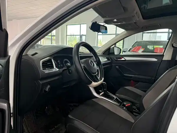 Volkswagen T-Roc 2020